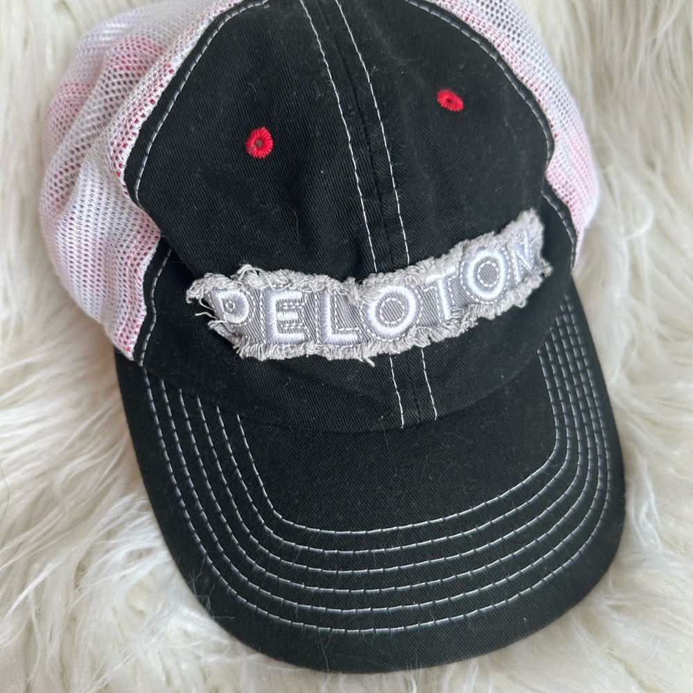 Peloton Cap Trio - Black, Red, Pink, White - Picture 6 of 7
